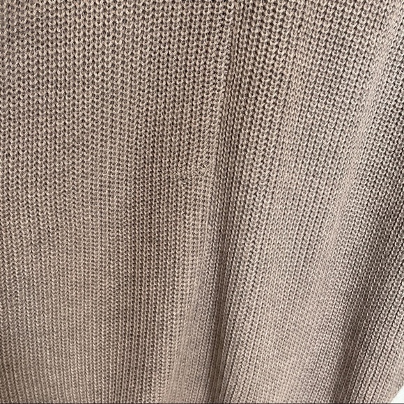 Ella Moss Riley Grey/Beige Cold Shoulder Oversized Turtleneck Sweater Size XS - Picture 11 of 14